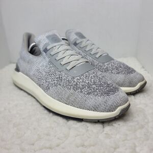 Men's Athletic Shoes in Gray by